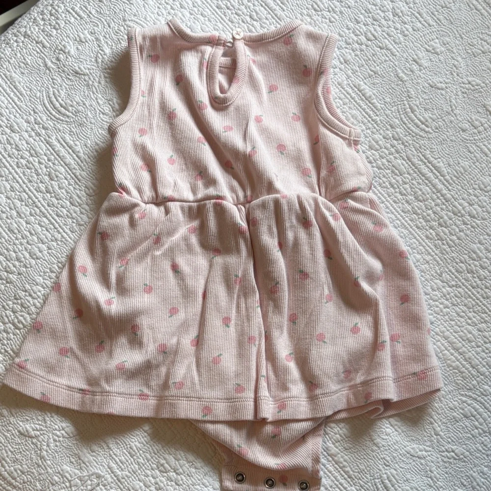 Carter’s 🍑 Dress - Picture 3 of 3